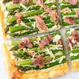This Asparagus Tart is GORGEOUS and EASY! A delicious appetizer, main dish, or brunch! @wellplated
