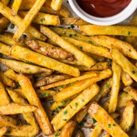 the best crispy baked homemade fries
