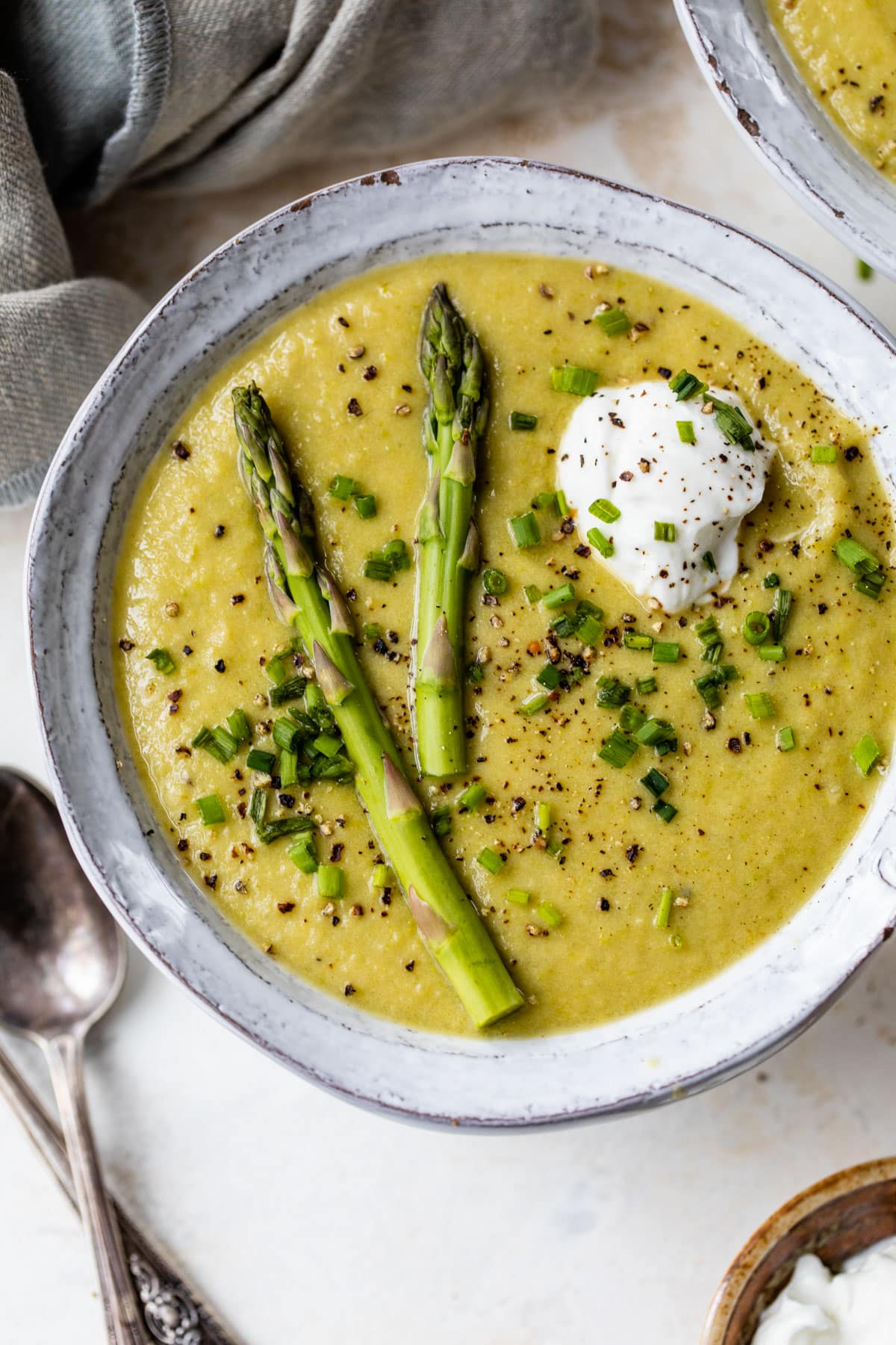 Low calorie Cream of Asparagus Soup no cream