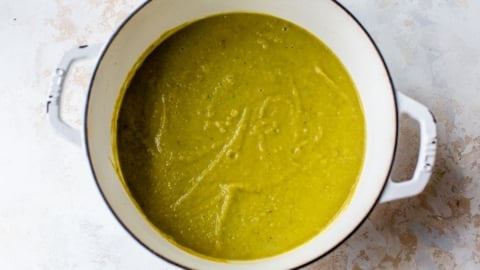easy asparagus soup without cream in a pot